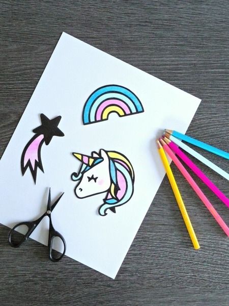 Mes broches Licorne DIY en plastique fou | Oui Are Makers Plastic Fou, Shrink Plastic, Anime Drawing, Drawing Videos, Learn To Draw, Anime Drawings, Enamel Pins, Drawings, Pins