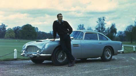 Sean Connery with the Aston Martin DB5 used in Goldfinger and Thunderball James Bond Goldfinger, Aston Martin Db9 Volante, Sean Connery James Bond, James Bond Actors, James Bond Cars, Aston Martin Rapide, Bond Cars, Pontiac Trans Am, Doc Brown