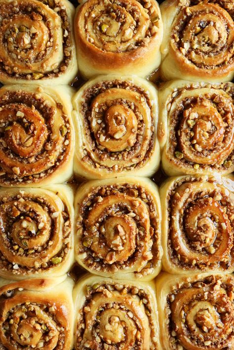 Baklava Cinnamon Rolls - The Candid Appetite Roll Dough Recipe, Baking Buns, Sticky Buns, Cinnamon Rolls Recipe, Sweet Roll, Cinnamon Buns, Instant Yeast, Rolls Recipe, Cinnamon Roll