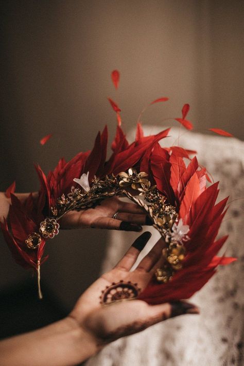 Protea Bouquet, Feather Crown, Headpiece Diy, Feather Headpiece, Bridal Headdress, Bridal Separates, Feather Headdress, Red Feather, Feather Flower