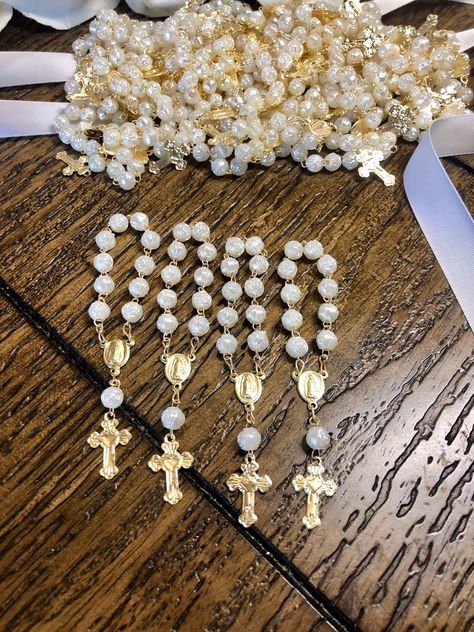 Baptismal Giveaways, Baptism Party Boy, Baptism Decorations Girl, Baptism Party Favors, Christening Decorations, Mini Rosaries, First Communion Decorations, Communion Decorations, First Communion Favors