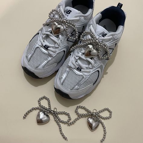 Pearl Shoe, Ribbon Shoes, Diy Sneakers, Pearl Shoes, Beaded Shoes, Shoe Decoration, Heart Shoes, Bow Shoes, Sneaker Jewelry