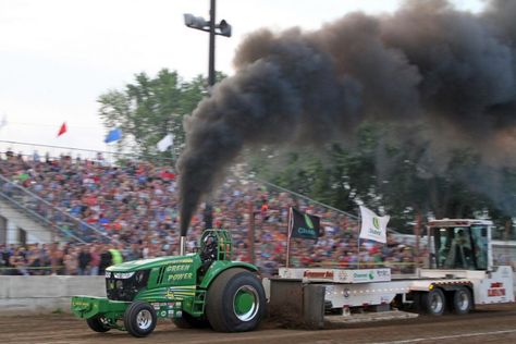 Big Bud Tractor, Traktor Pulling, Tractor Pulls, Garden Tractor Pulling, Truck And Tractor Pull, Dehydrated Foods, Truck Pulls, American Vans, Pulling Tractors