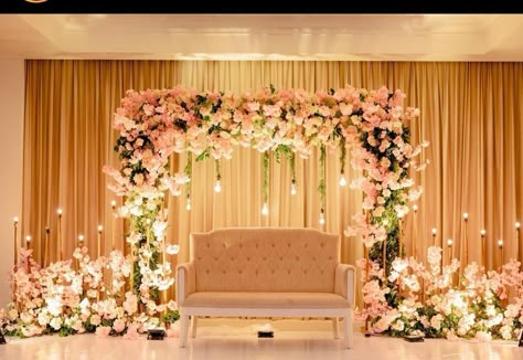 Simple Bridal Stage Decoration, Marriage Backdrop Decoration, Engagement Hall Decoration Indian, Decor For Engagement Indian, Indian Engagement Decorations Backdrops, Nikkah Hall Decoration, Simple Indian Engagement Decorations, Function Hall Decoration Ideas, Engagement Backdrop Indian Simple