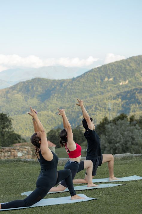 Yoga In Nature, Yoga Outside, Yoga Shoot, Bachelorette Party Photo, Changing Habits, Yoga Photography, Party Photo, Perfect Life, Party Photos