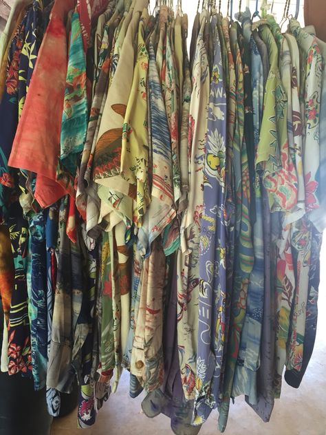 Hawaiian Shirt Aesthetic, Aloha Shirt, Hawaiian Shirt, Dnd Characters, Kimono Top, Lookbook, Outfit Inspo, Women's Top, T Shirt