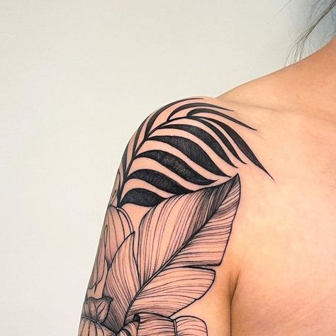 Palm Leaves Tattoo Sleeve, Monstera Plant Tattoo Shoulder, Tropical Botanical Tattoo, Tropical Arm Tattoos For Women, How To Design Tattoo Sleeve, Leafy Sleeve Tattoo, Split Leaf Philodendron Tattoo, Big Plant Tattoo, Plant Tattoos Arm