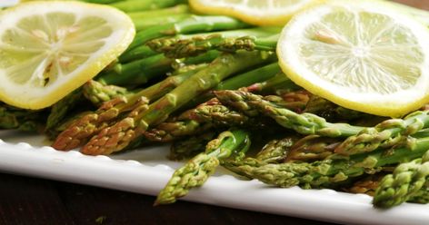 Toss some asparagus in a slow cooker for a delightful dish Slow Cooker Asparagus, Ways To Cook Asparagus, Crock Pot Vegetables, Potato Dinner, Pork Loin Recipes, Xmas Dinner, How To Cook Asparagus, Delicious Vegetables, Asparagus Recipe