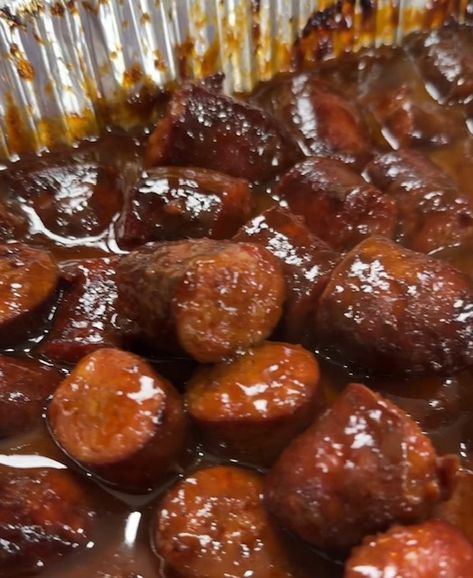 Bratwurst Burnt Ends Bratwurst Instant Pot, Burnt Hot Dog Ends, Hot Dog Burnt Ends In Oven, Bratwurst Bites, Oven Brisket, Mustard Based Bbq Sauce, Grilled Bratwurst, Bbq Smoker Recipes, Bratwurst Recipes