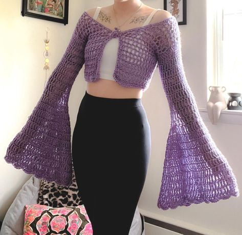 mrs moon & heaven 🌙☁️ | purple long sleeve adena cardigan by @hey.sara.taylor 💜 remember to tag us in your photos of your finished patterns of ours (and your wips … | Instagram Crochet Hat Patterns, Crochet Sweater Design, Top Blouses, Crochet Crop Top Pattern, Crochet Bolero, Crochet Clothing And Accessories, Crochet Design Pattern, Crochet Beanie Pattern, Kleidung Diy