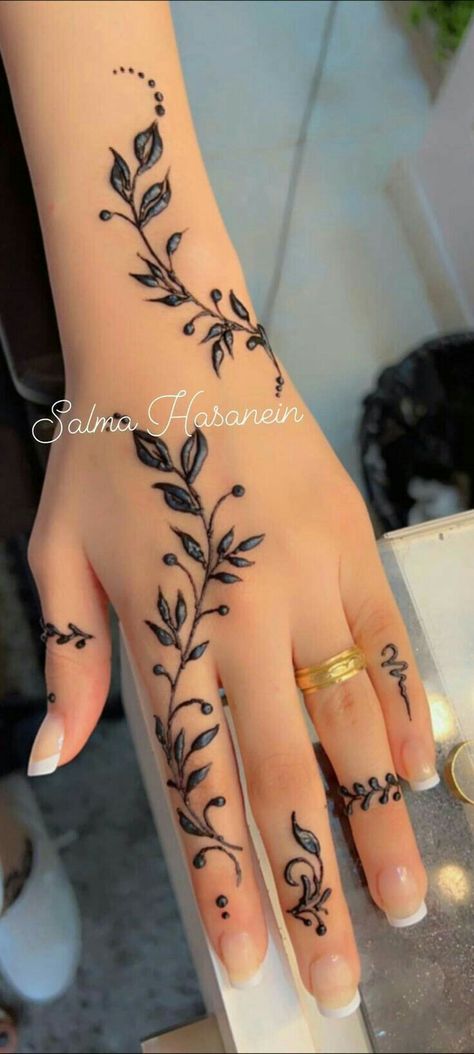 One Line Mehendi Design Front Hand, Henna Tattoo Flower Designs, Simple Inai Design, Cherry Blossom Hand Tattoos For Women, Inside Of Hand Henna, Simple Henna Designs Flower, Modern Mehndi Designs For Fingers, Easy Mahendiii Design, Fall Henna Design