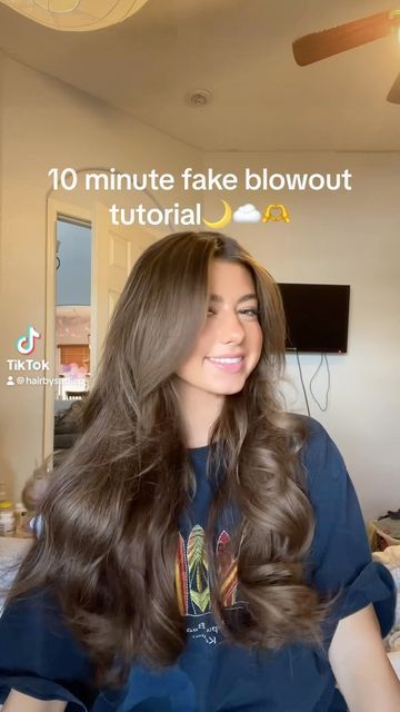 Sadie Pieren | ARIZONA HAIRSTYLIST on Instagram: "Easy fake blowout tutorial using a curling iron! #hair #hairstylist #hairtutorial #habitsalon #brunette #hairtutorials #blowout #90shair #arizona #utah #arizonastylist #utahstylist" Cute Hair Blowout, How To Fake Blowout Hair, How To Curl Your Hair To Look Like A Blowout, How To Create A Blowout Look, Easy At Home Blowout, Faux Blowout Flat Iron, Flat Iron Blowout Look, Perfect 90s Blowout, How To Do Your Own Blowout At Home