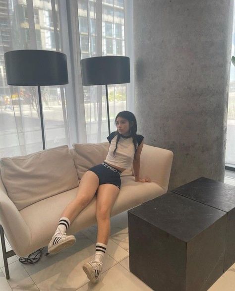 Hannah Kim, Sporty Outfits, Cute Selfie Ideas, Girl Body, Edgy Outfits, Aesthetic Outfits, Body Goals, Photo Poses, Pretty Outfits