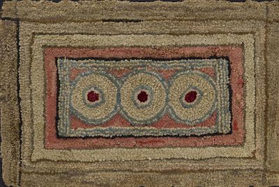 Primitive Hooked Rugs, Wool Rug Hooking, Hooked Rugs Primitive, Rug Hooking Designs, Hook Rugs, Primitive Rugs, Rug Hooking Patterns, Hand Hooked Rugs, Wool Appliqué