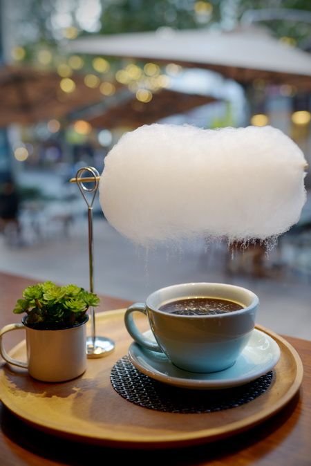 Molecular Gastronomy, Coffee Shop Design, Pastry Shop, A Cup Of Coffee, Coffee Cafe, Food Decoration, Food Presentation, Food Plating, Cafe Food