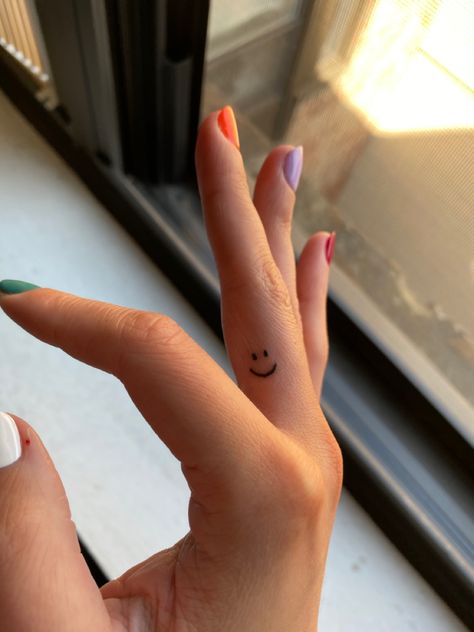 Minimal Tattoo Design, Sharpie Tattoos, Small Pretty Tattoos, Petite Tattoos, Small Hand Tattoos, Cute Tattoos For Women, Discreet Tattoos, Subtle Tattoos, Elegant Tattoos