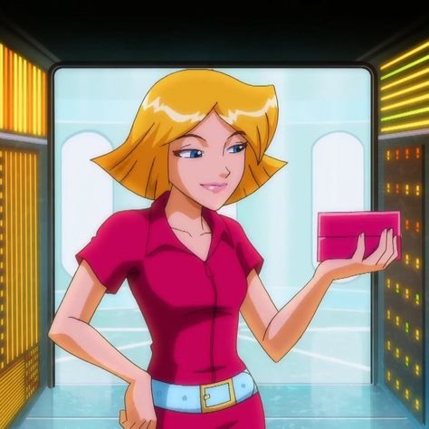 TS the movie // I put the link here for you to watch // check out my board for more! Totally Spies Clover, Clover Totally Spies, Spy Outfit, Spy Girl, Forever My Girl, Anime Expo, Totally Spies, Rei Ayanami, Gothic Anime