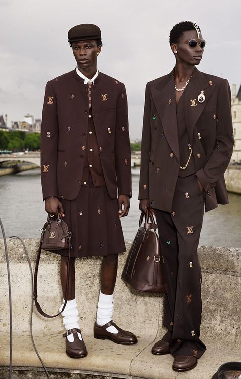 Louis Vuitton Outfit, Ss 2024, High Fashion Men, Classy Suits, Mens Fashion Editorial, Lv Men, Mens Casual Dress Outfits, Louis Vuitton Fashion, Fashion Inspiration Design