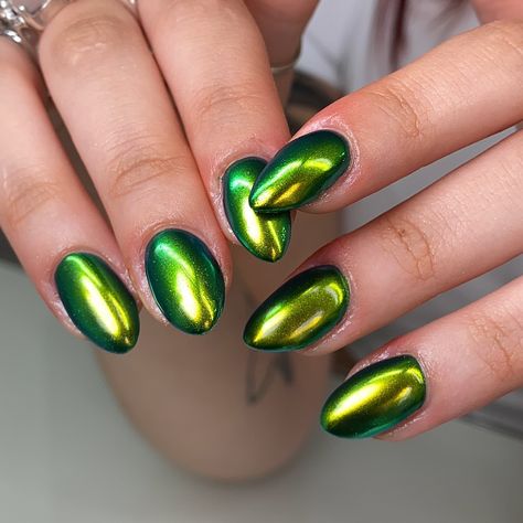 🪲 STUH-NING 🪲 who needs Beetlejuice when you’ve got Beetle-nails Chrome is Lucy (fairy chrome) from @nailstampingqueenuk on top of Secret entrance from @the_gelbottle_inc 😚🤌🏼 #chromenails #greennails #beetles #autumninspo #autumnnails #darknails Beetle Nails, Secret Entrance, Green Beetle, Nails Chrome, Dark Nails, Chrome Nails, Beetles, Green Nails, Beetlejuice