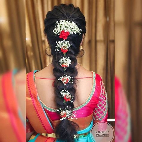 Brides Essentials on Instagram: “Adorning this beautiful bridal hairstyle . . Muah @varalakshmi_makeupartist . Use #bridesessentials to get featured in our page.…” Messy Braided Hairstyles, Simple Bridal Hairstyle, Kurti Blouse, Bridal Hair Decorations, Bridal Hairstyle Indian Wedding, Hairstyles Trending, Hair Style On Saree, Engagement Hairstyles, Bridal Hairdo