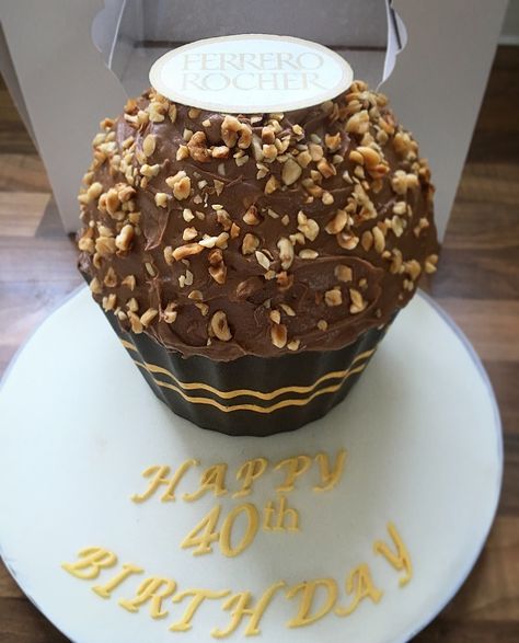 Ferrero Rocher Giant Cupcake Essen, Giant Ferrero Rocher, Ferraro Rocher Cake Birthday, Giant Cupcake Ideas, Big Top Cupcake, Huge Cupcake, Large Cupcake Cakes, Giant Cupcake Cake, Coffe Mug Cake