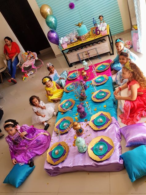 Jasmin Birthday Theme, Princess Jasmine Birthday Party Diy, Princess Jasmine 1st Birthday Party, Jasmine Theme Party, Jasmine Princess Party, Alladin Theme Birthday Party, Princess Jazmin Birthday Party, Aladdin And Jasmine Birthday Party Ideas, Aladin Birthday Theme