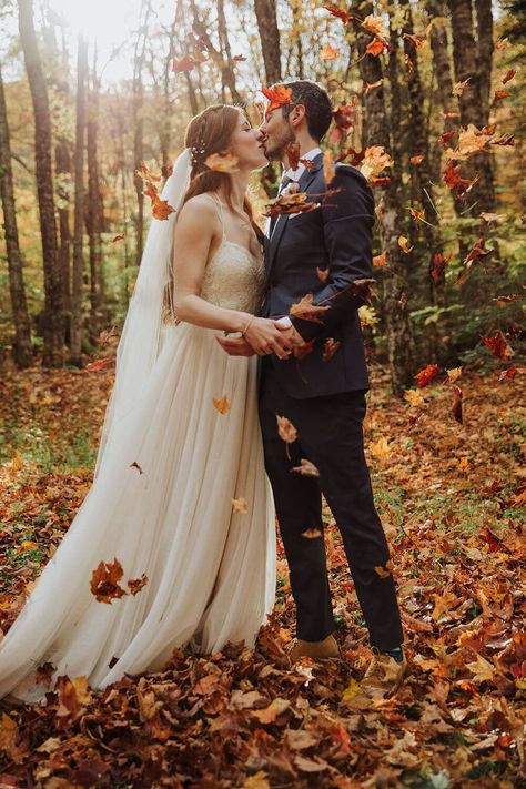 New Hampshire Fall Wedding, October Wedding Pictures, Autumn Wedding Photoshoot, Fall New England Wedding, Fall Wedding Couple, Ethereal Elopement, Cliff Elopement, Fall Wedding Pictures, Autumn Elopement