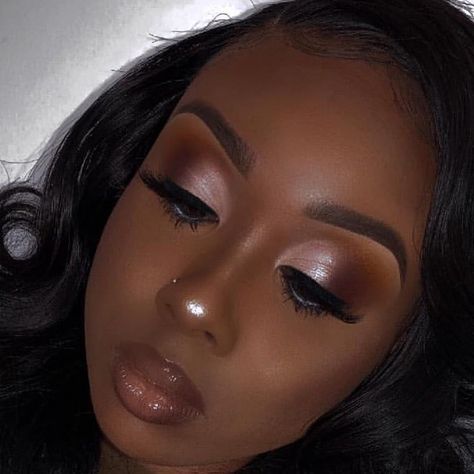 Soft Glam Holiday Makeup, Bridal Makeup 2024 Trends, Natural Glam Makeup Wedding Brides, Bronze Makeup Look Wedding, 2024 Eye Makeup Trends, Makeup With Brown Dress, Nude Cut Crease Makeup, Bridal Eyeshadow Looks, Matte Eyeshadow Looks