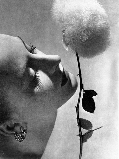 Photo by Erwin Blumenfeld, 1939  From the Book: Beauty Photography in Vogue Beauty Photography, Erwin Blumenfeld, Dada Collage, George Grosz, Double Exposition, Black White Photos, Harper's Bazaar, Vintage Photography, White Photography