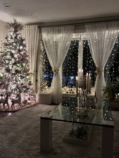 Forever Lights, Christmas Decoration For Apartment, Home Decor Ideas Winter, Christmas Apartment Decorations, Living Room Designs For Christmas, Christmas Tree On Balcony, Christmas Lights In Living Room All Year, Gray Living Room Decor Ideas, Christmas Decor Ideas Bay Window