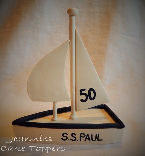 Polymer clay sail boat Fimo, Clay Sailboat, Clay Boat, Simple Boat, Nautical Ideas, Clay Diy Projects, Cute Polymer Clay, Sail Boat, Pottery Pieces