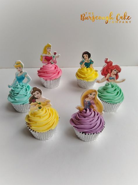 Princess Birthday Party Cupcakes, Disney Princess Birthday Cupcakes, Cupcakes Disney Theme, Princess Themed Cupcakes, Disney Princess Cupcakes Ideas, Sleeping Beauty Cupcakes, Disney Princess Treats, Disney Princess Cake Pops, Princess Cupcakes Ideas