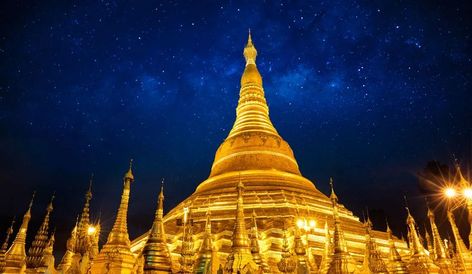 Pagoda Wallpaper, Shwedagon Pagoda, Myanmar Art, Buddha Artwork, Buddha Image, Cool Pictures Of Nature, Myanmar, Eiffel Tower, Cool Pictures