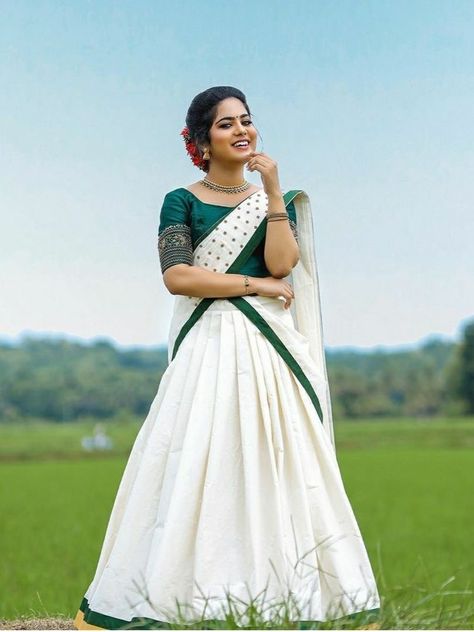 Half Saree Traditional Kerala, Kerala Traditional Half Saree Designs, Dhawani Designs Kerala Onam, Dhawani Set, Set Half Saree Kerala, Kerala Davani Set, Dhawani Designs Kerala, Set Pavada And Blouse, Kerala Half Saree Designs