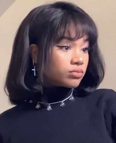 Keeahwah Short Hair, Short Y2k Hairstyles Bangs, Short Hairstyles With Bangs Black Women, Black Fem Face Claims, Short Hair With Bangs Blowout, Bangs With Glasses Black Women, Short Silk Press With Bangs, Short 90s Hairstyles Black Women, 90s Bangs Black Women