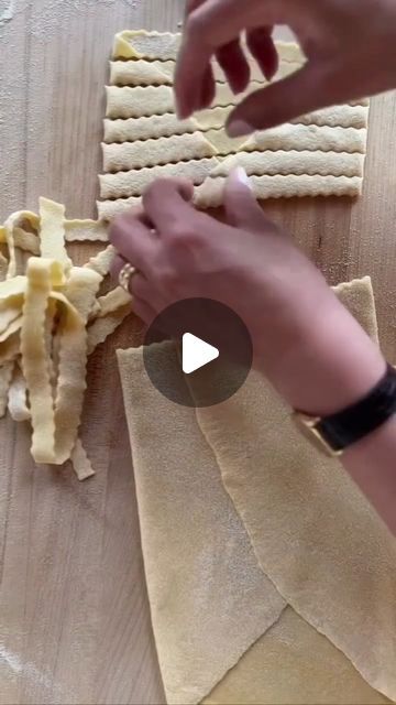 NewYork Italian on Instagram: "HOW to MAKE FRESH PASTA LIKE NONNA @pritieats Do YOU MAKE FRESH PASTA ? Pasta the way #NONNA Makes it. #FRESH #Homemade #PASTA #RECIPEofTheDay Brought to you by #NewYotkItalian" Homemade Pasta No Machine, Home Made Pasta Recipe, How To Make Pasta, Make Pasta From Scratch, Making Pasta From Scratch, Home Made Pasta, Make Fresh Pasta, Gooey Bars, Homemade Pasta Recipe