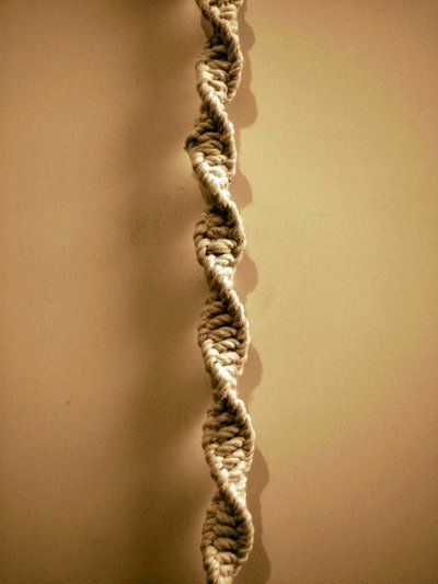 Hemp Bracelet Tutorial, Hemp Bracelet Diy, Spiral Knot, Spiral Braid, Knot Tutorial, Spiral Bracelet, Knots Tutorial, Long Box Braids, Diy Plant Hanger