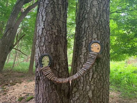 Magical Fairy Trail: Wee folks move to new home at Rochester-area park - newyorkupstate.com Diy Fairy Trail Ideas, Trail Decorating Ideas, Fairy Trail In Woods, Woodland Fairy Garden, Fairy Forest Ideas, Fairy Trail Ideas, Nature Trail Ideas, Woodland Playground, Fairy Houses Diy