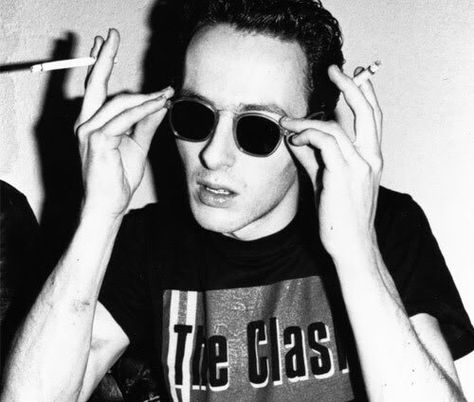 #JoeStrummer  https://t.co/zQat3mJMen Combat Rock, The Future Is Unwritten, Paul Simonon, Punk Rock Girl, Mick Jones, British Punk, Joe Strummer, The Libertines, 22 December