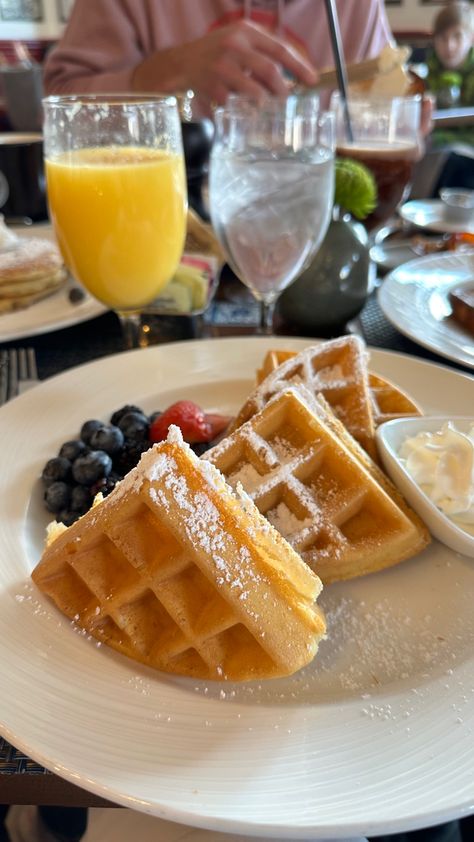 Brunch waffles mimosa blueberries strawberries raspberries Brunch Fake Story, Mimosa Aesthetic, Brunch Waffles, Brunch Aesthetic, Mimosa Brunch, Morning Aesthetic, Food Captions, Girl Lifestyle, Rich Girl Lifestyle