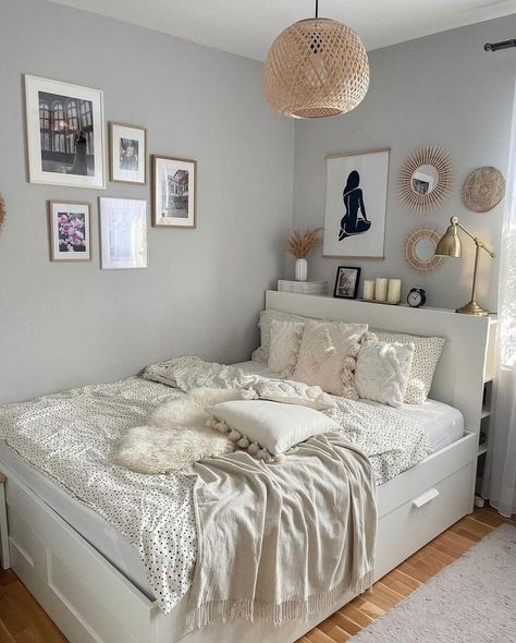 White Room Decor, Floor Ideas, Room Redesign, Redecorate Bedroom, Dream House Rooms, Teen Bedroom Decor, Dream Room Inspiration, Room Makeover Bedroom, Room Makeover Inspiration