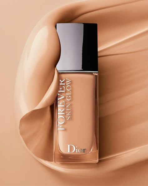 Dior Forever Skin Glow, Dior Foundation, Forever Foundation, Dior Cosmetics, Dior Forever, Glow Foundation, Dior Makeup, Skin Glow, Beauty Shots