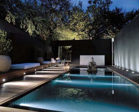 Top 60 Best Pool Lighting Ideas - Underwater LED Illumination Pool Landscapes, Pool Lighting, Moderne Pools, Luxury Mansions, Pool Features, Piscina Interior, Pool Lights, Modern Pools, Dream Pools