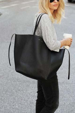 How to Style a Large Black Tote Bag – Laura Jean Fall Handbags, Eclectic Fashion, Kinds Of Shoes, Old Hollywood Glamour, Skagen, Inspired Outfits, 가을 패션, Inspiration Mode, Mode Inspiration