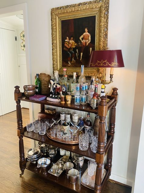 Bar Cart Aesthetic, Bar Dresser, Small Bathroom Designs, Potted Boxwood, Bourbon Room, Whiskey Room, Bar Stuff, Home Organization Ideas, Apartment Vibes