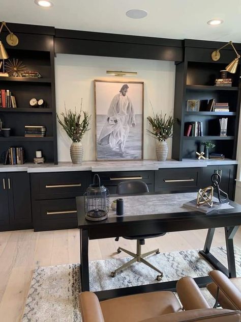 Black Built Ins Dining Room, Masculine Office Shelves, Men Home Office Ideas Small Spaces, Mans Office Decor At Work Modern, Black Office Cabinets Built Ins, Basement Office Design, Male Home Office Decor, Black Office Built Ins, Black Cabinets Office