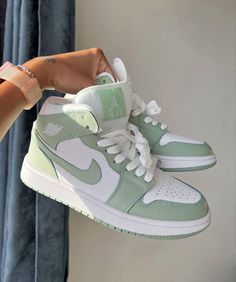 Sage Green Jordans, Shoes Sage Green, Jordan One, Green Jordans, Jordan Ones, Cute Nike Shoes, Cute Nikes, Aesthetic Shoes, Nike Shoes Women