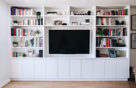 WOODHARMONIC | Custom Bookshelves & Kitchen Cabinets Tv And Bookcase Wall, White Media Cabinet, Bookshelf Entertainment Center, Media Unit Design, Built In Bookcases, Bookshelves With Tv, Custom Bookshelves, Tv Built In, Built In Entertainment Center