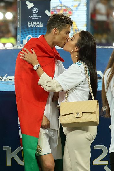 Cristiano Ronaldo of Real Madrid CF kisses hsi girlfriend Georgina... News Photo - Getty Images Cristiano Ronaldo, Football, Georgina Rodriguez, Ronaldo, A Man, Soccer