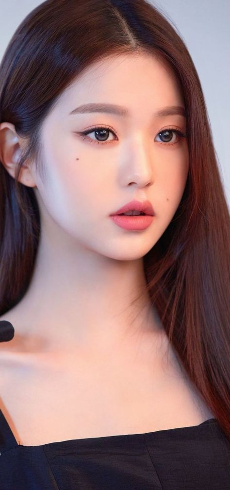 Korean Eyebrows Shaping, Asian Eyebrows, Korean Eyebrows, Portrait Drawing Tips, V Shape Face, Find Aesthetic, Music Instagram, Classy Outfits For Women, Medium Length Haircut